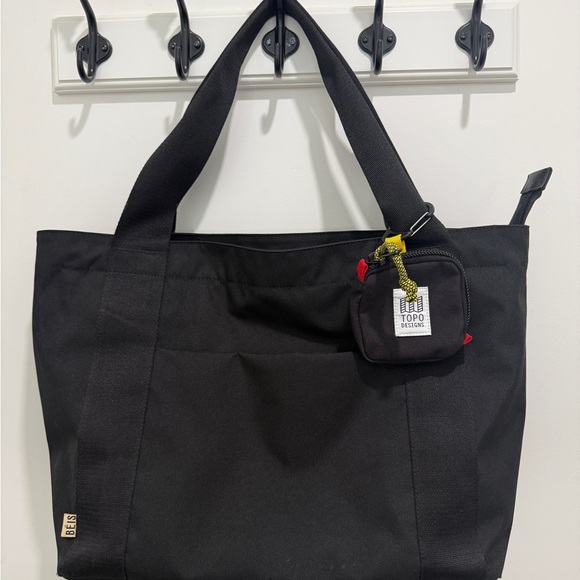 Beis Black Tote Bag - Free Accessory - Picture 7 of 12